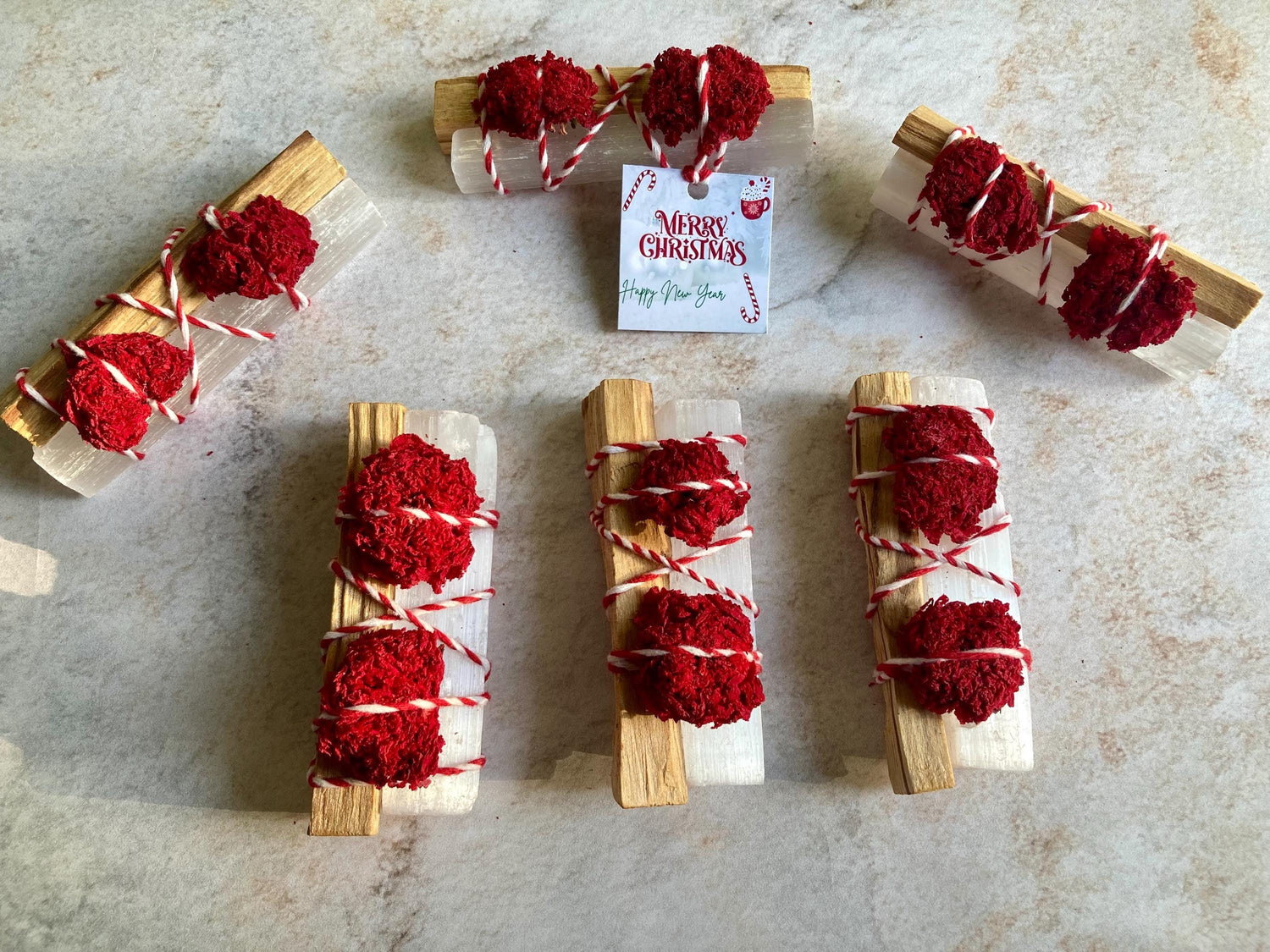 Palo Santo Set with Selenite Crystals and Pomegranate Blossoms – A Gift for New Year’s and Special Occasions