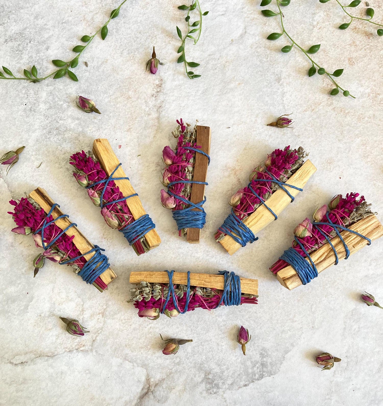 Palo Santo Bundle with Pink Roses and Lavender – Party Favour