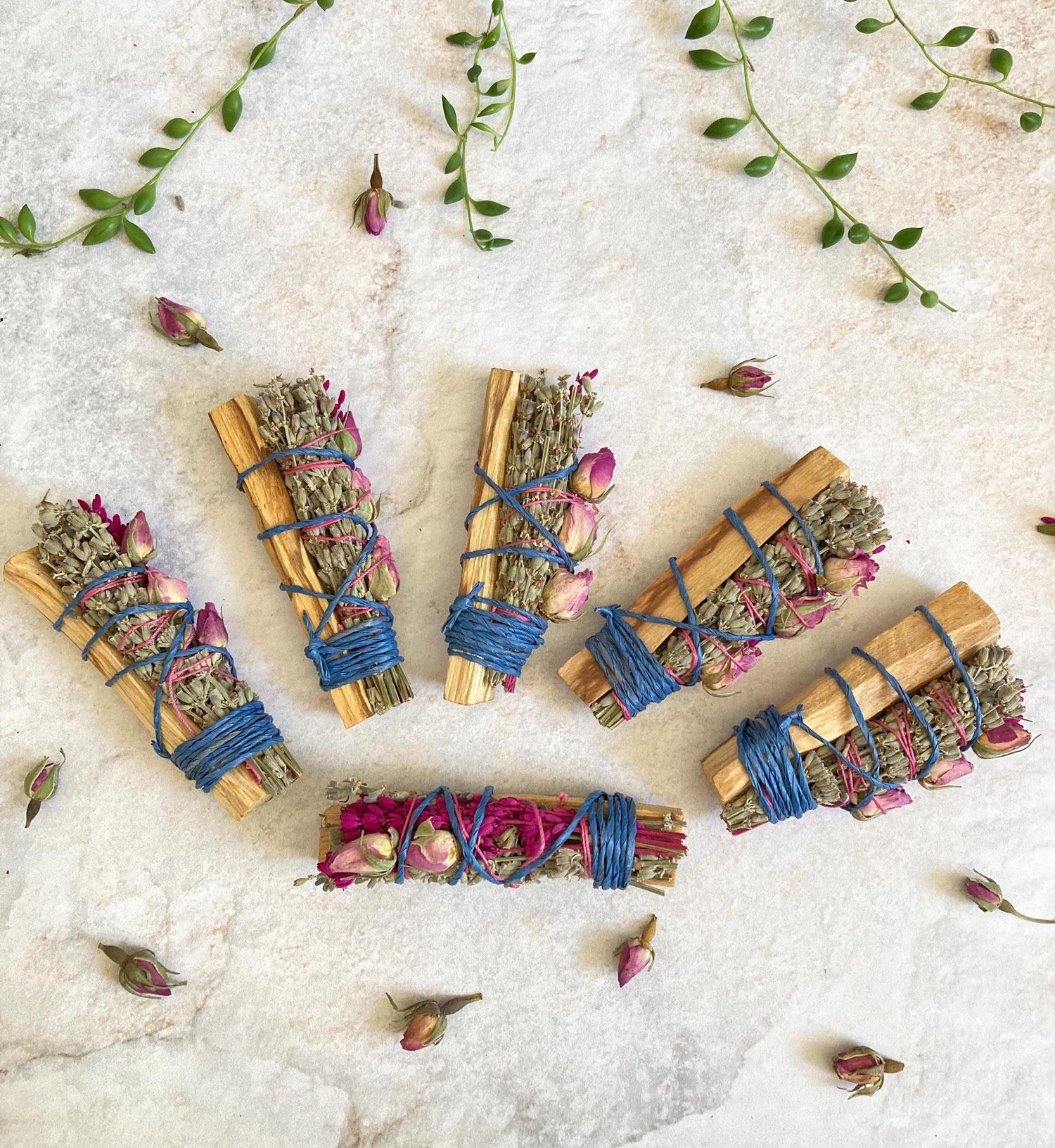 Palo Santo Bundle with Pink Roses and Lavender – Party Favour