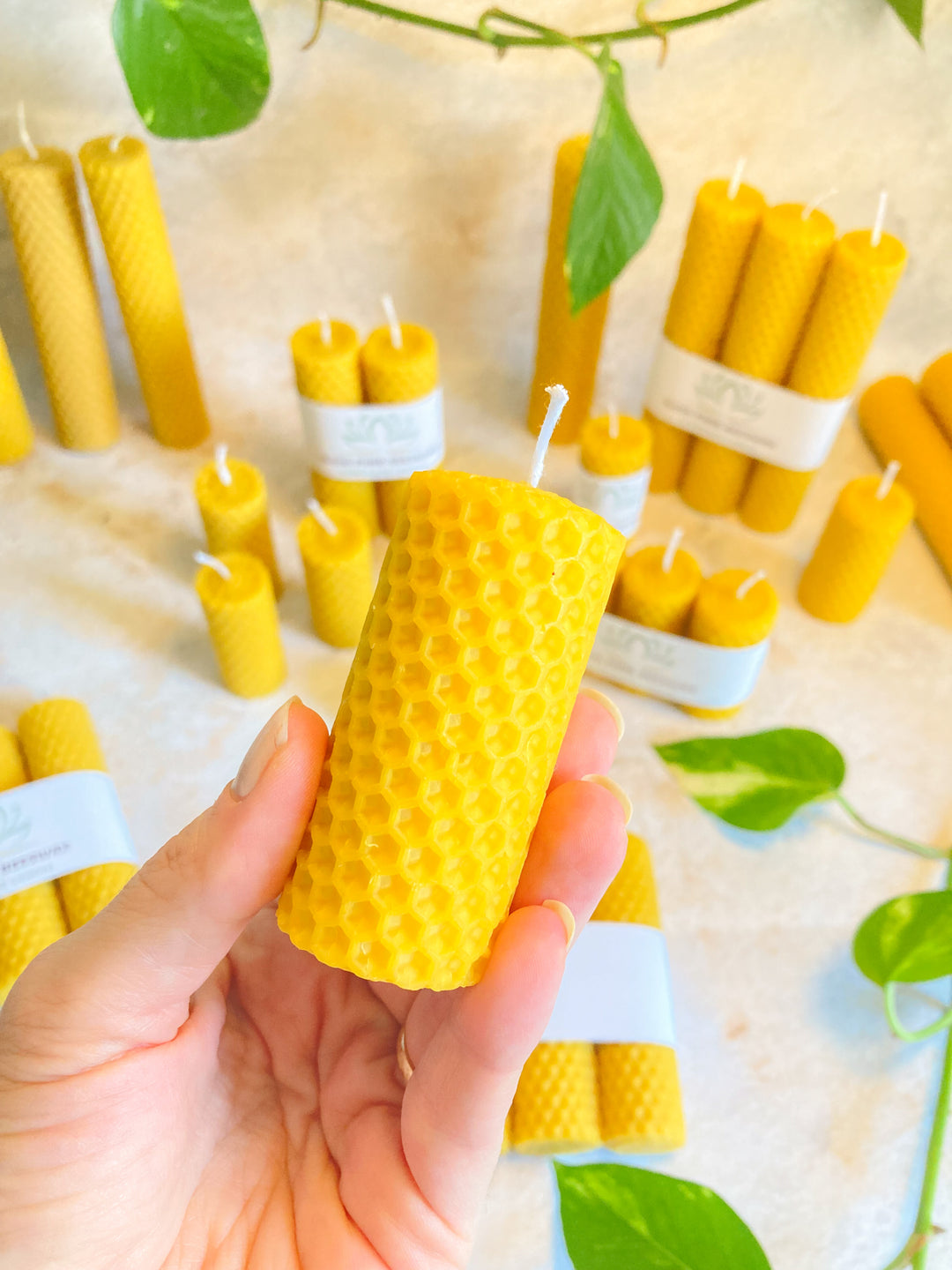 %100 Doğal Saf Balmumu Mum | El Sarımı (6 cm)